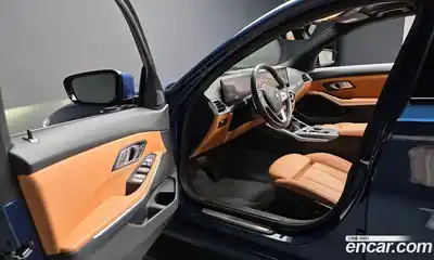 BMW 3-Series 2024 2.0 Автомат в Москве № 154285, миниатюра 10