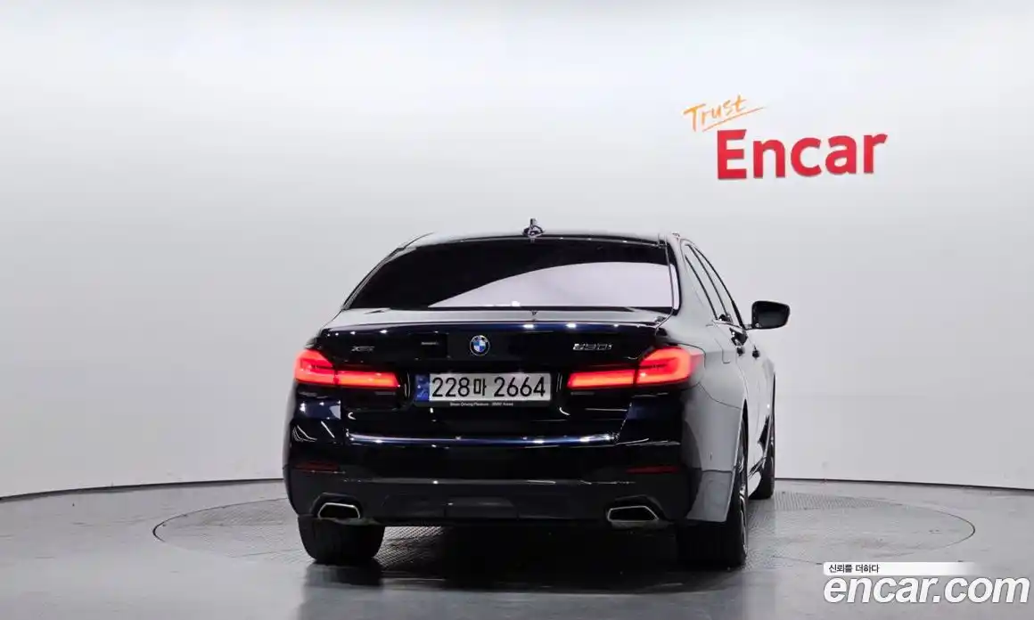 BMW 5-Series 2023 2.0 Автомат в Москве № 154704, фото 4