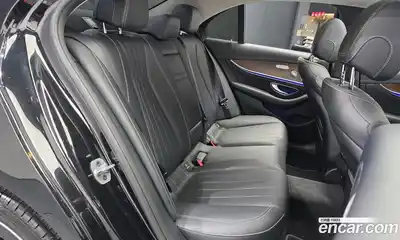 Mercedes-Benz E-Class 2019 2.0 Автомат в Москве № 160339, миниатюра 3