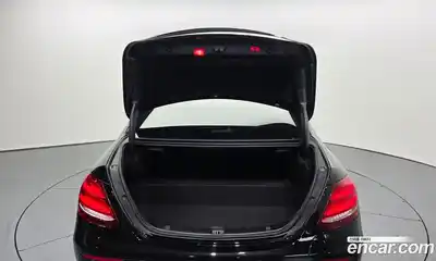 Mercedes-Benz E-Class 2019 2.0 Автомат в Москве № 160339, миниатюра 8