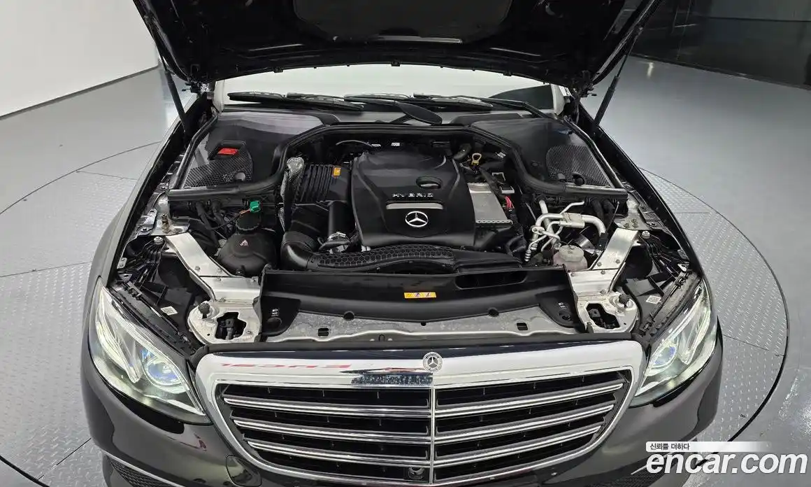 Mercedes-Benz E-Class 2019 2.0 Автомат в Москве № 160339, фото 10