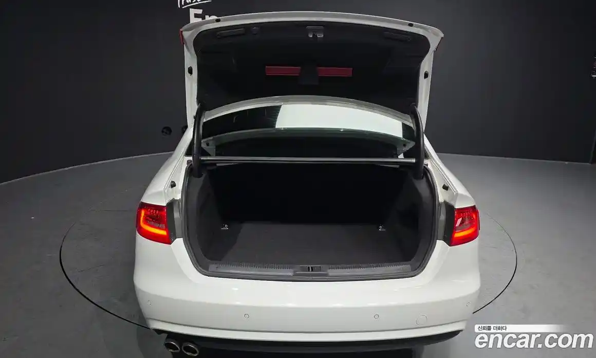 Audi A4 2015 2.0 Автомат в Москве № 160946, фото 3