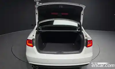 Audi A4 2015 2.0 Автомат в Москве № 160946, миниатюра 3