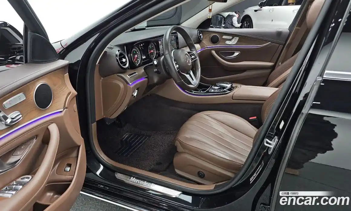 Mercedes-Benz E-Class 2019 1.9 Автомат в Москве № 160969, фото 14