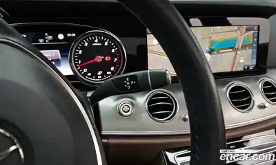 Mercedes-Benz E-Class, 2018