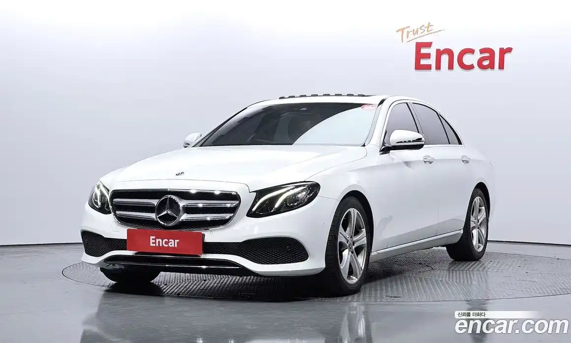 Mercedes-Benz E-Class 2018 2.0 Автомат в Москве № 161859, фото 11