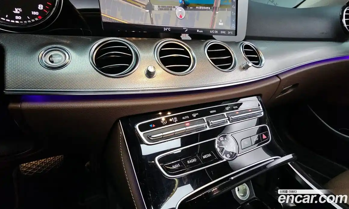 Mercedes-Benz E-Class 2018 2.0 Автомат в Москве № 161859, фото 15