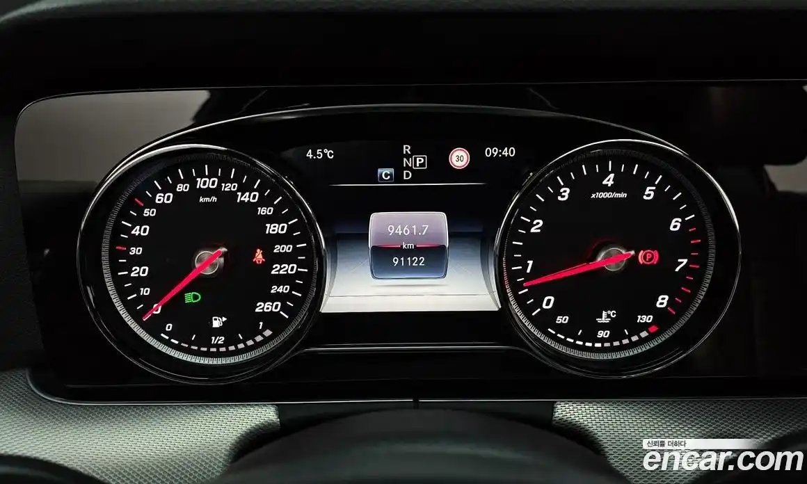 Mercedes-Benz E-Class 2018 2.0 Автомат в Москве № 161859, фото 19