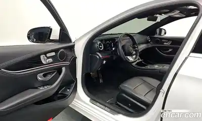 Mercedes-Benz E-Class 2021 1.9 Автомат в Москве № 162023, миниатюра 10