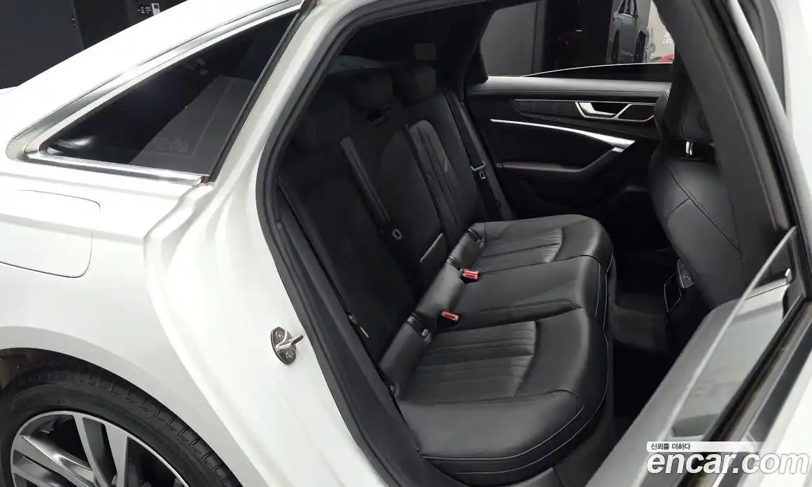 Audi A6 2023 2.0 Автомат в Москве № 162441, фото 12