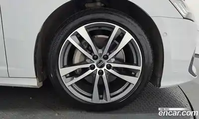 Audi A6 2023 2.0 Автомат в Москве № 162441, миниатюра 2