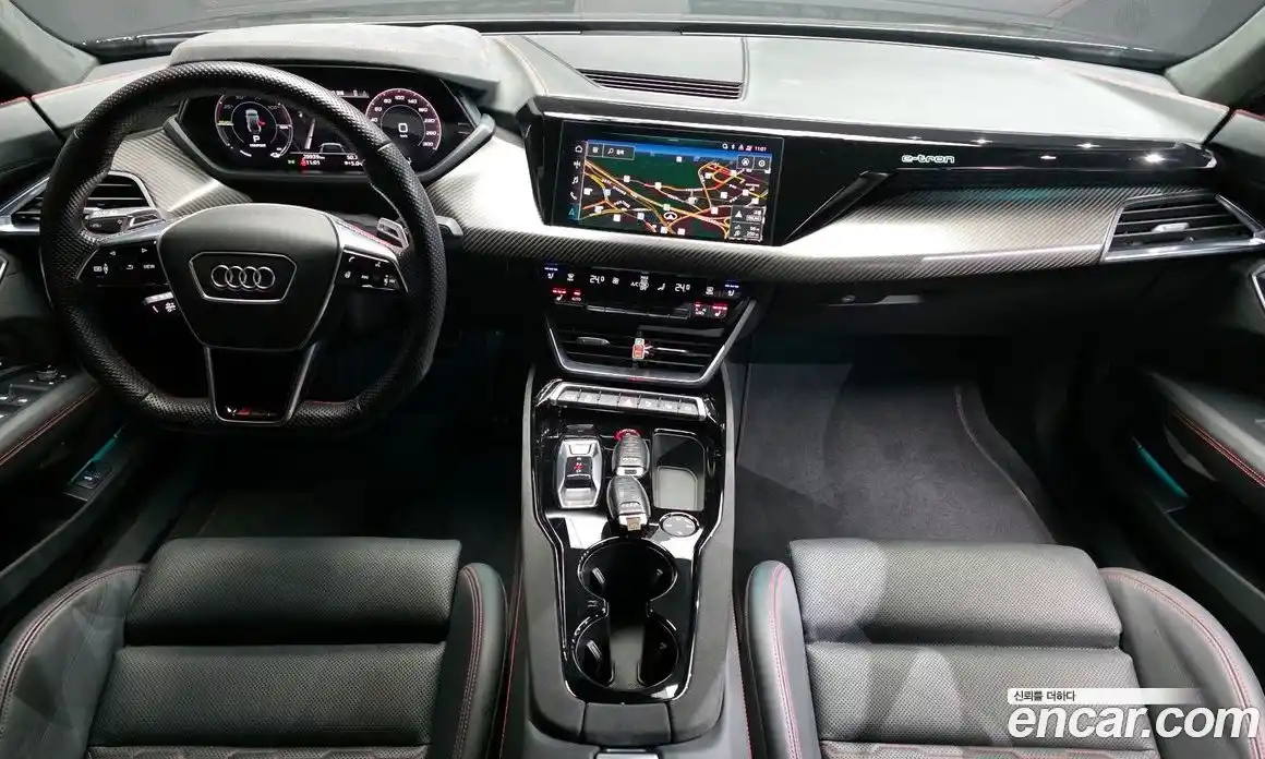 Audi RS e-tron GT 2022 0.1 Автомат в Москве № 162544, фото 13