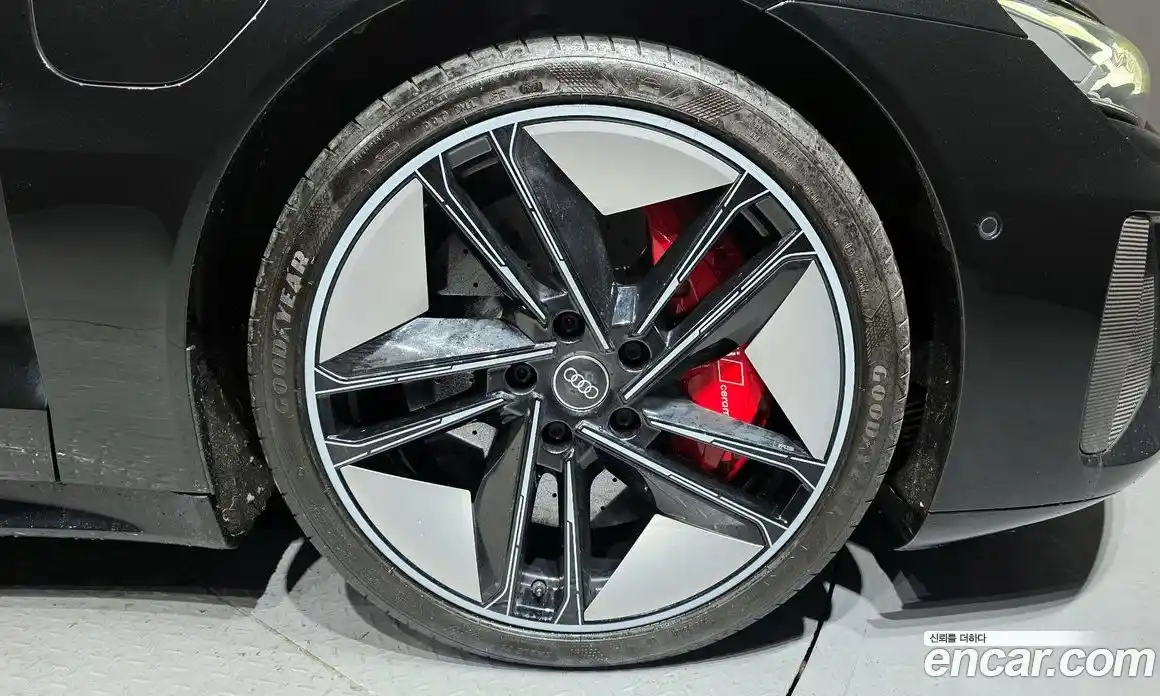 Audi RS e-tron GT 2022 0.1 Автомат в Москве № 162544, фото 20