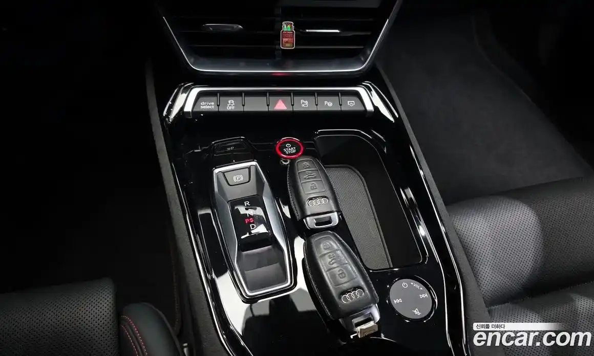 Audi RS e-tron GT 2022 0.1 Автомат в Москве № 162544, фото 6