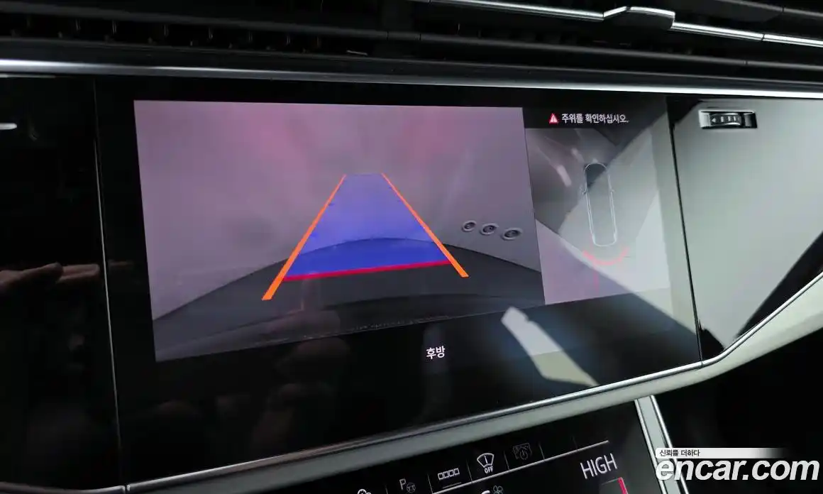 Audi Q7 2023 3.0 Автомат в Москве № 163113, фото 5