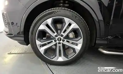 Audi Q7 2023 3.0 Автомат в Москве № 163113, миниатюра 9