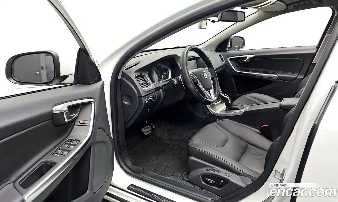 Volvo S60 2014 1.6 Автомат в Москве № 164330, фото 18