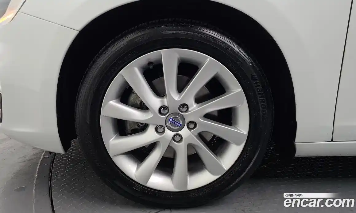 Volvo S60 2014 1.6 Автомат в Москве № 164330, фото 9