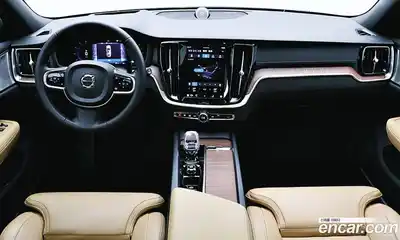 Volvo V60 2023 2.0 Автомат в Москве № 164741, миниатюра 7
