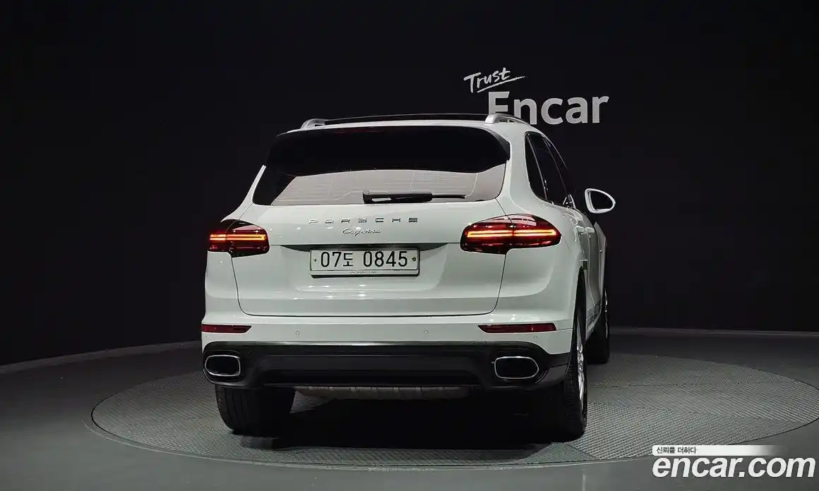 Porsche Cayenne 2016 3.0 Автомат в Москве № 165443, фото 4