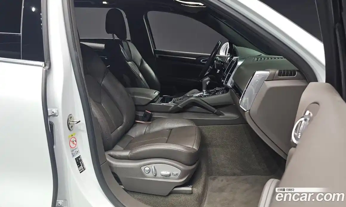 Porsche Cayenne 2016 3.0 Автомат в Москве № 165443, фото 10