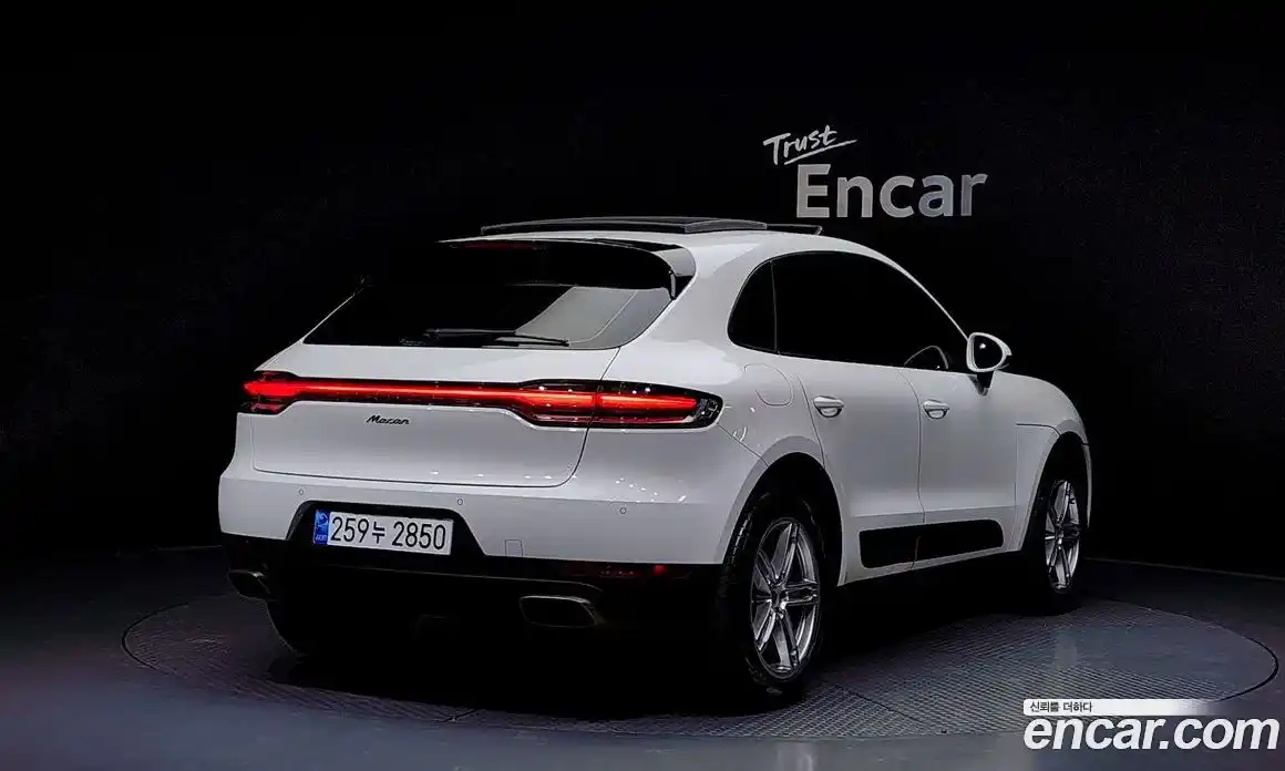 Porsche Macan 2019 2.0 Автомат в Москве № 165612, фото 12