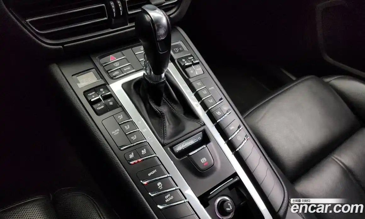 Porsche Macan 2019 2.0 Автомат в Москве № 165612, фото 17