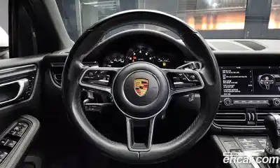 Porsche Macan 2019 2.0 Автомат в Москве № 165612, миниатюра 5
