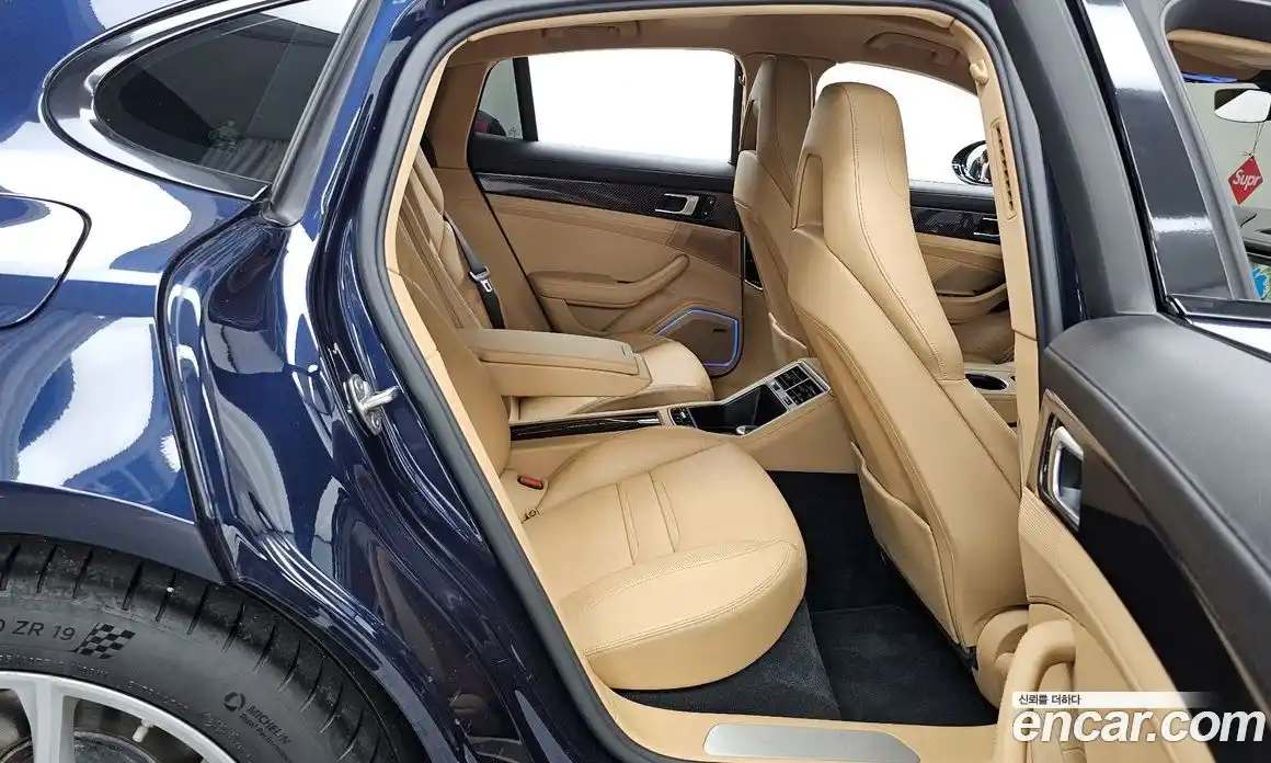 Porsche Panamera 2018 3.0 Автомат в Москве № 165632, фото 11