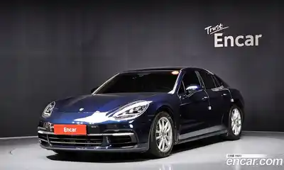 Porsche Panamera 2018 3.0 Автомат в Москве № 165632, миниатюра 3