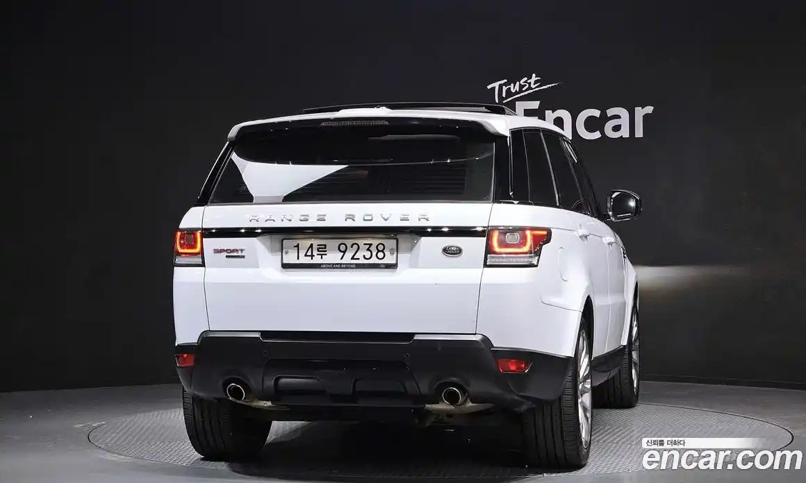 Land Rover Range-Rover Sport 2015 3.0 Автомат в Москве № 166335, фото 4
