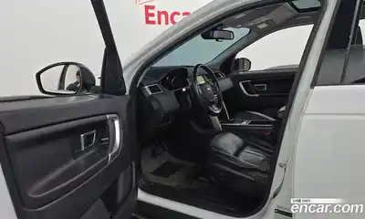 Land Rover Discovery Sport 2019 2.0 Автомат в Москве № 166470, миниатюра 3
