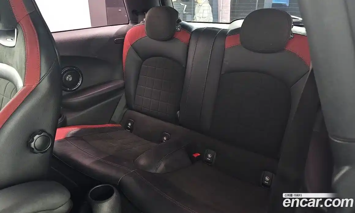 Mini Cooper 2016 2.0 Автомат в Москве № 167185, фото 11