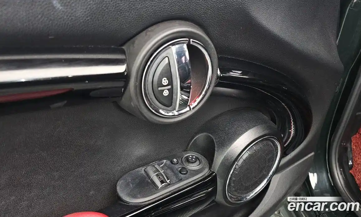 Mini Cooper 2016 2.0 Автомат в Москве № 167185, фото 12