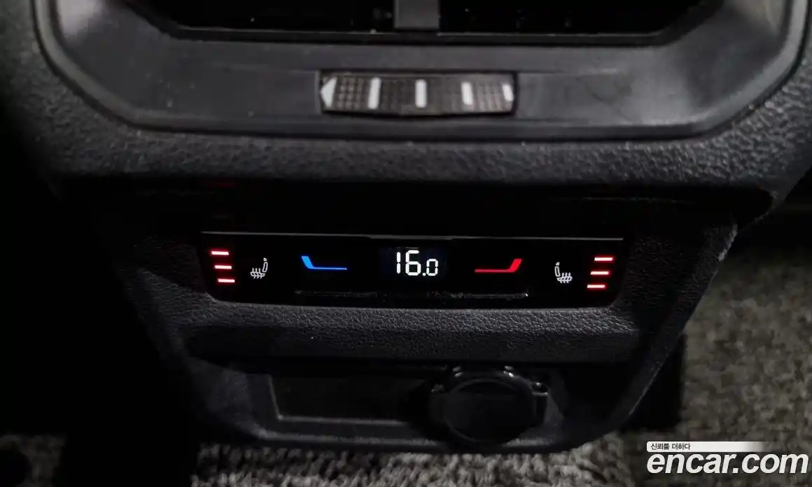 Volkswagen Tiguan 2023 2.0 Автомат в Москве № 168535, фото 4