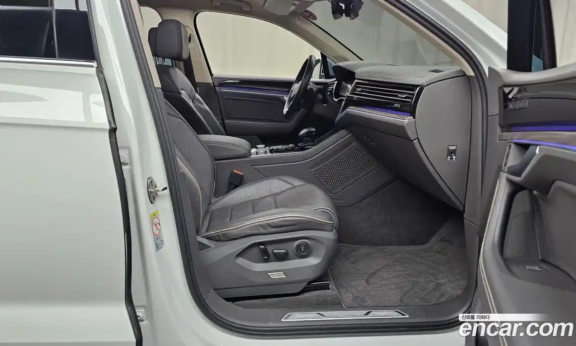 Volkswagen Touareg 2022 3.0 Автомат в Москве № 169097, фото 20