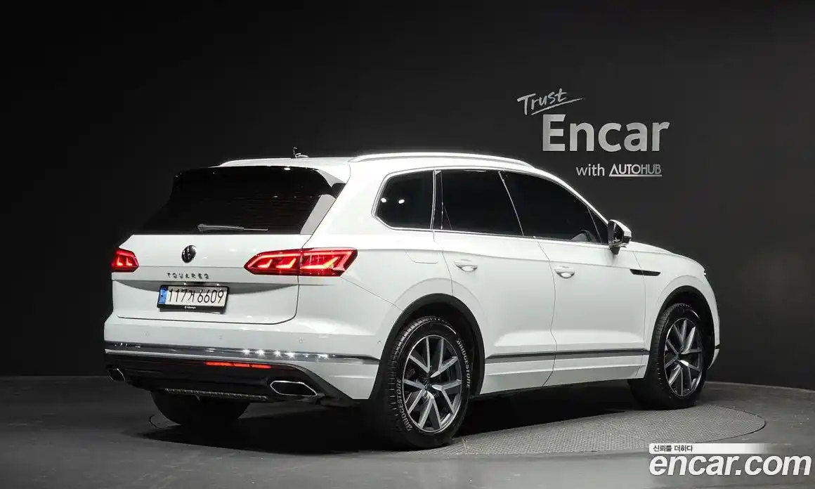 Volkswagen Touareg 2022 3.0 Автомат в Москве № 169097, фото 3