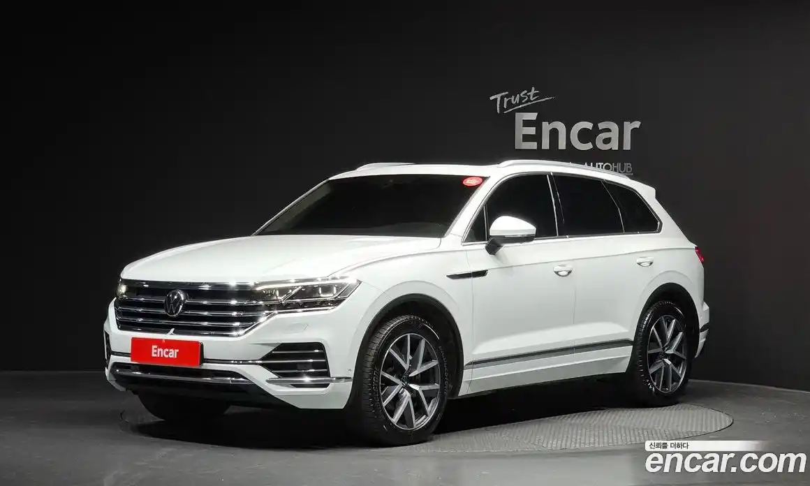 Volkswagen Touareg 2022 3.0 Автомат в Москве № 169097, фото 10