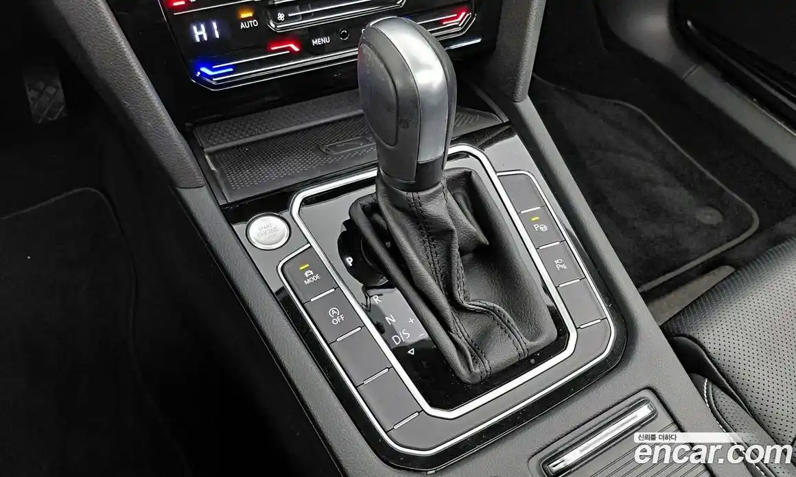 Volkswagen Passat 2022 2.0 Автомат в Москве № 169180, фото 17