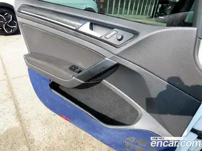 Volkswagen Golf 2016 2.0 Автомат в Москве № 169290, миниатюра 11