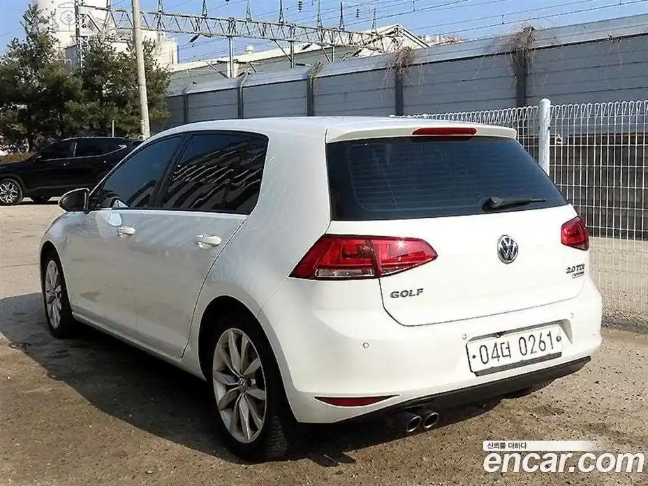 Volkswagen Golf 2016 2.0 Автомат в Москве № 169290, фото 3