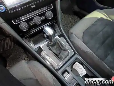 Volkswagen Golf 2016 2.0 Автомат в Москве № 169290, миниатюра 10