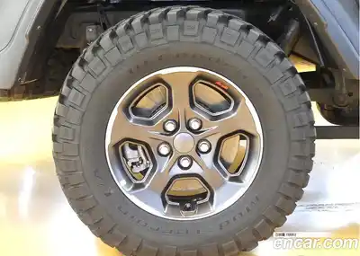 Jeep Gladiator 2023 3.6 Автомат в Москве № 169939, миниатюра 5