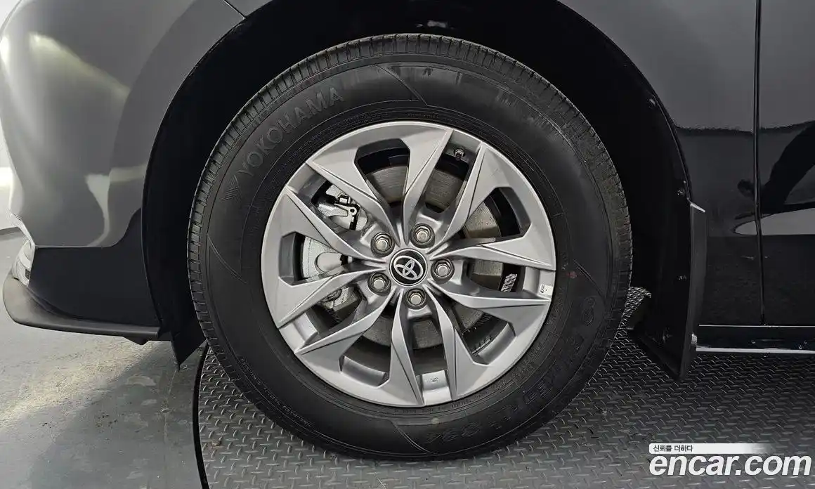 Toyota Sienna 2024 2.5 Автомат в Москве № 170123, фото 5