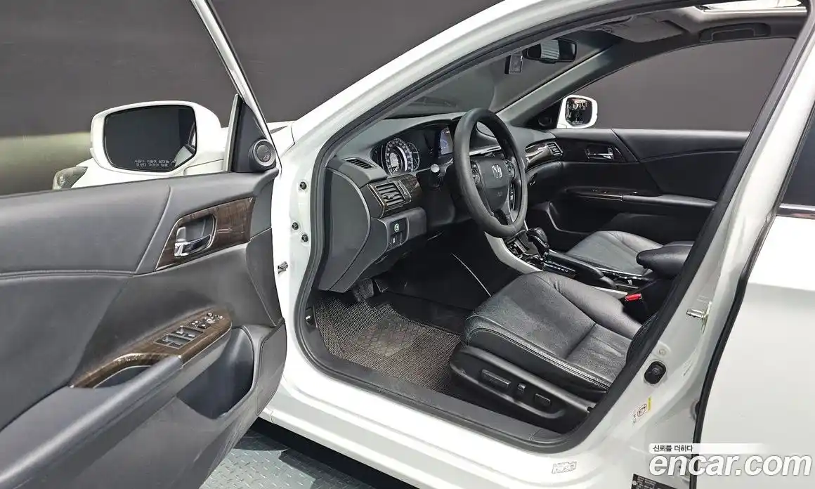 Honda Accord 2014 2.4 Автомат в Москве № 170658, фото 11