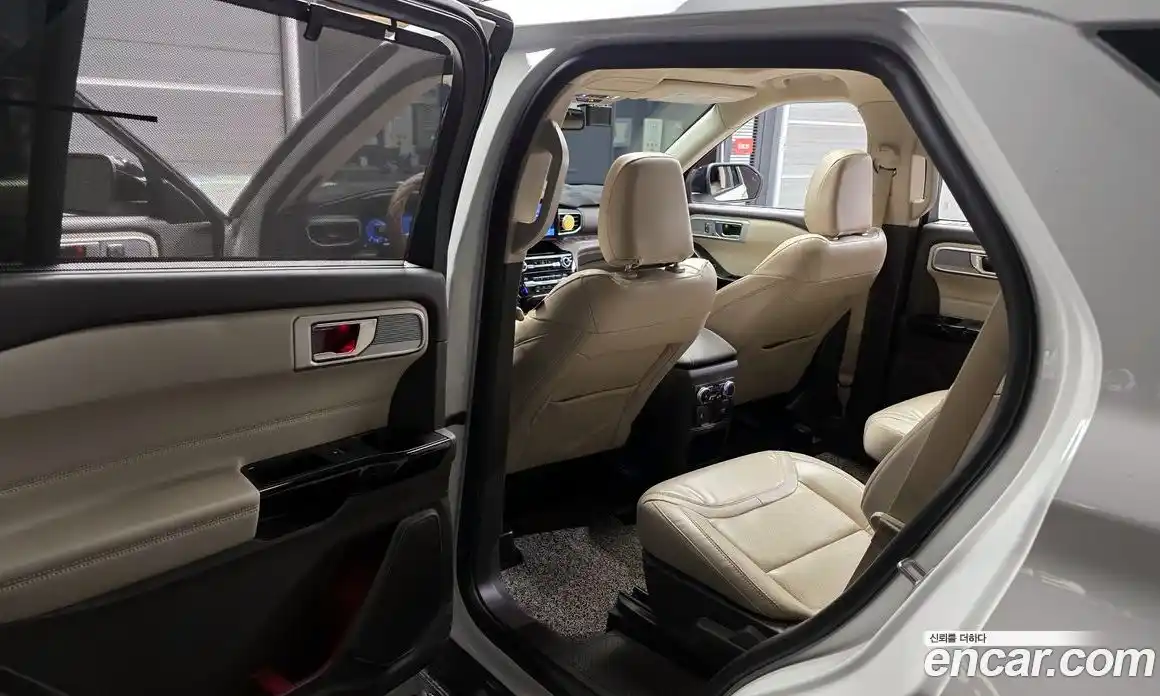 Ford Explorer 2021 3.0 Автомат в Москве № 170951, фото 16