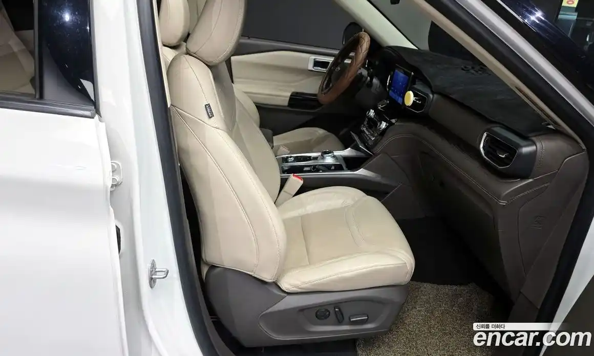 Ford Explorer 2021 3.0 Автомат в Москве № 170951, фото 7