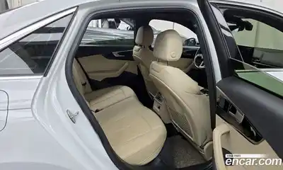 Audi A4 2021 2.0 Автомат в Москве № 172235, миниатюра 11