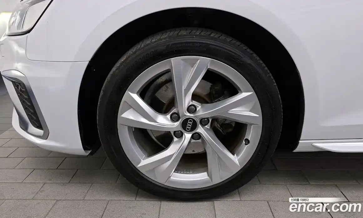 Audi A4 2021 2.0 Автомат в Москве № 172235, фото 9