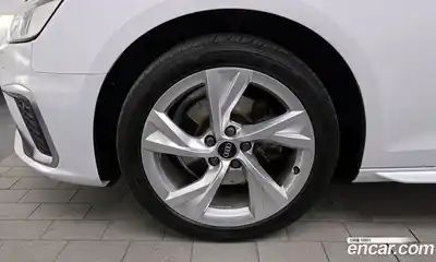 Audi A4 2021 2.0 Автомат в Москве № 172235, миниатюра 9